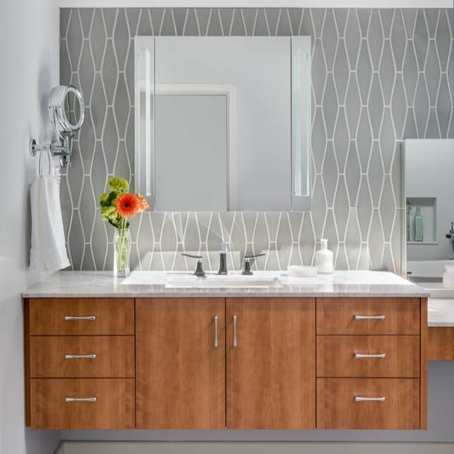 Kamar Mandi Cermin Persegi Panjang Set Kayu Butir Kayu Veneer Kamar Mandi Mewah Modern Vanity Dengan Wastafel