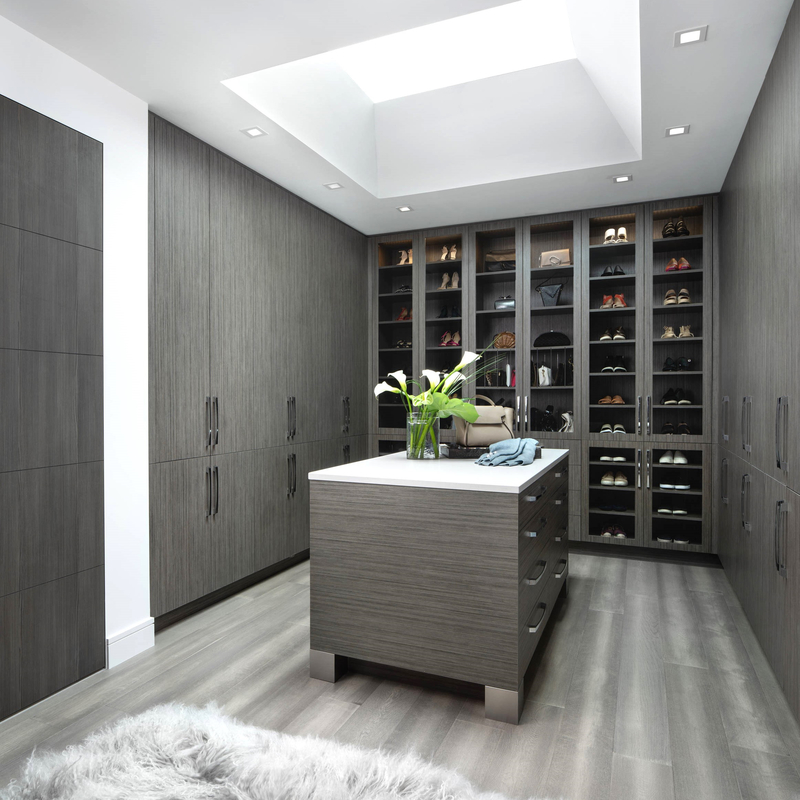 Rumah Modern Beige Grey Melamin Berjalan Di Pintu Kaca Lemari Untuk Ruang Ganti