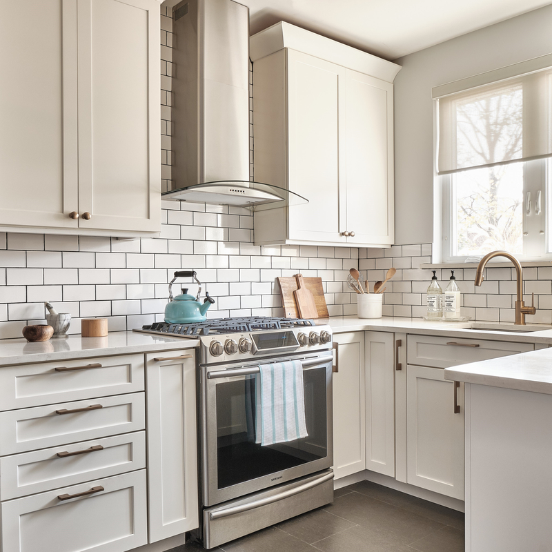 High End White Shaker Tiny Kitchen Cabinets U Shape Mini Kitchen Dapur Kayu Solid