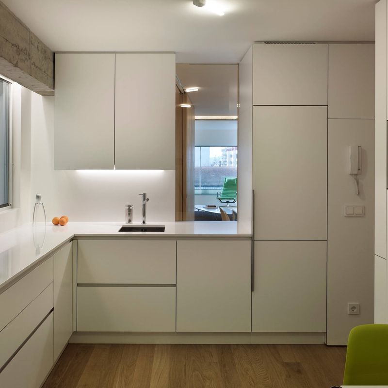 Unit Dapur Lacquer Gloss Tinggi Set Putih Dan Abu-abu Dapur Kecil Tanpa Pegangan Dapur Rumah