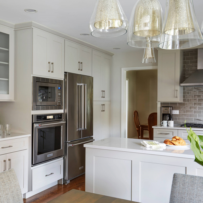 U Shaped White Shaker Lacquer Kitchen Cabinet Dengan Corner Pantry Wall Mounted