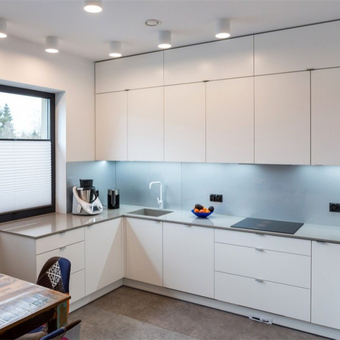 Desain Modern Terbaru Bentuk U High Gloss Lacquer Kabinet Dinding Dapur Modern Untuk Apartemen Rumah Villa