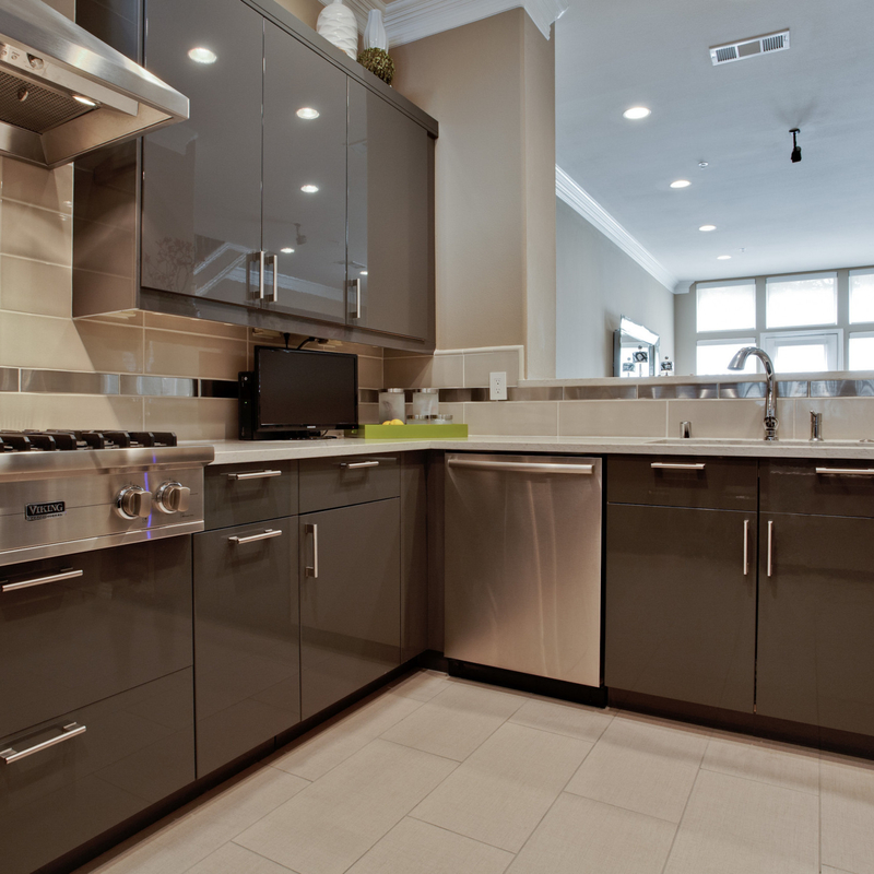 U Shape High Gloss Dark Grey Lacquer Electric Touch Lemari Dapur Terbuka Untuk Villa
