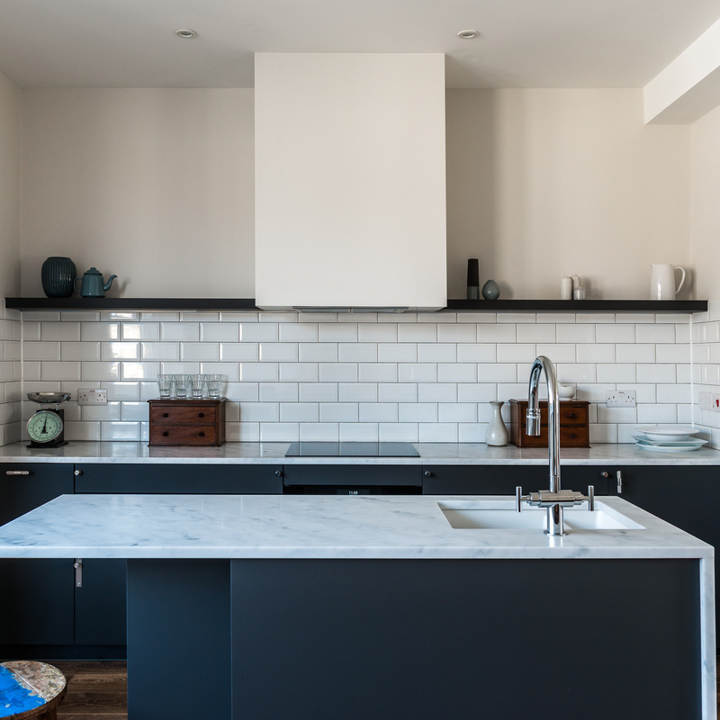 Furnitur Apartemen Bergaya Modern Hitam Lacquer Matt Island Dan Dapur Dasar Lemari Dengan 3 Laci