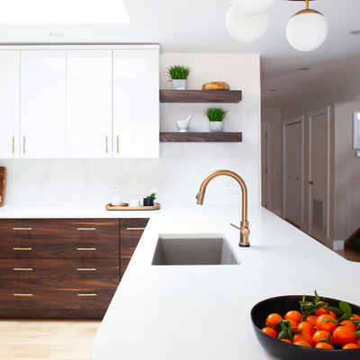 Shaker Style Particle Board Lemari Dapur High Gloss White Flat Panel Matte Brown Veneer Kayu